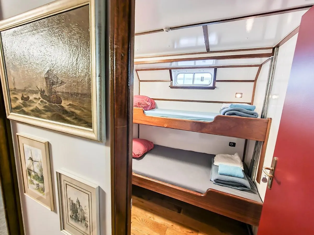 Amsterdam Hotelboat Hotel